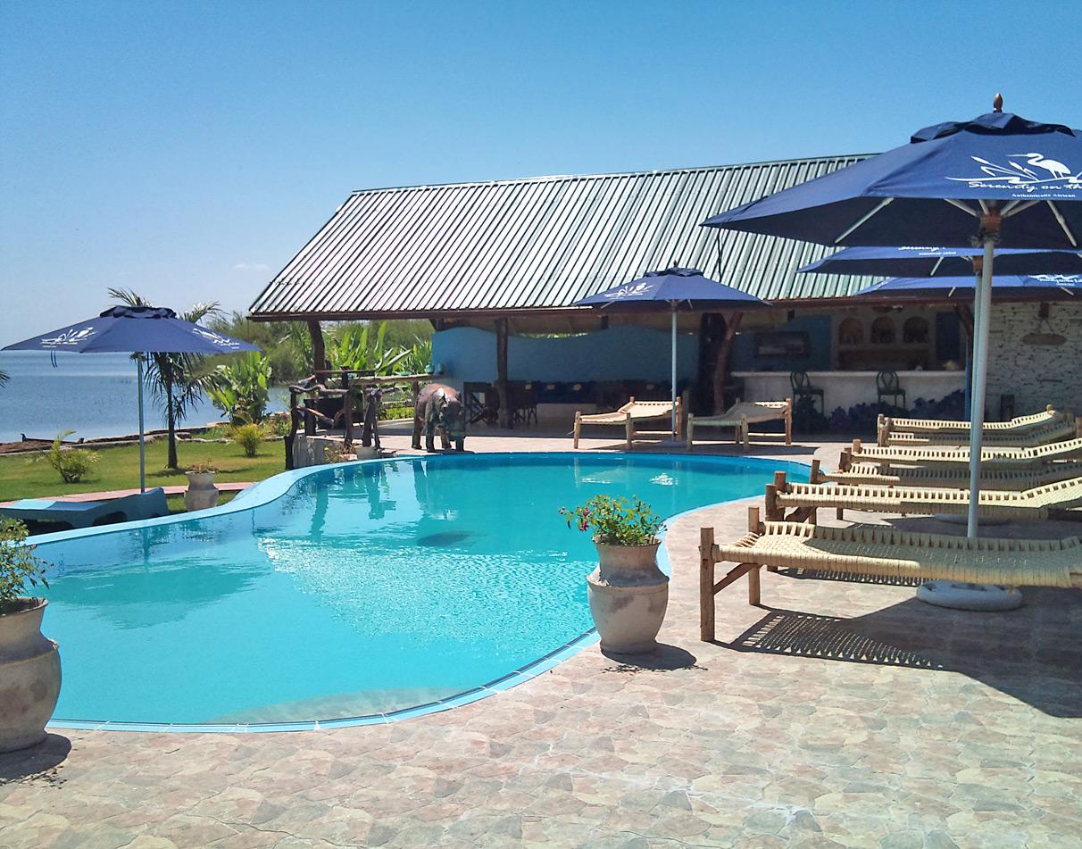 Serenity on the Lake pool